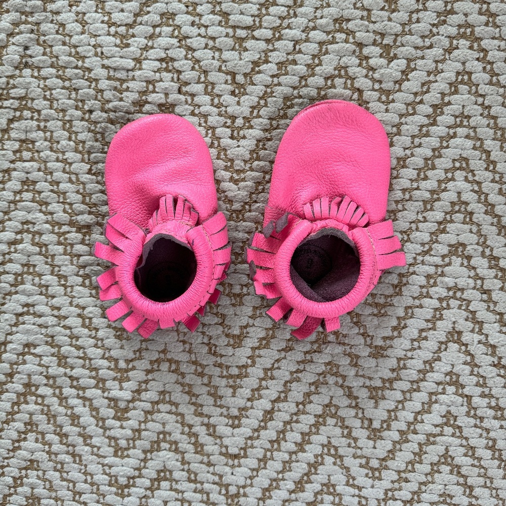 Freshly Picked, Hot pink Moccasin with soft soles in Toddler size 6, UC